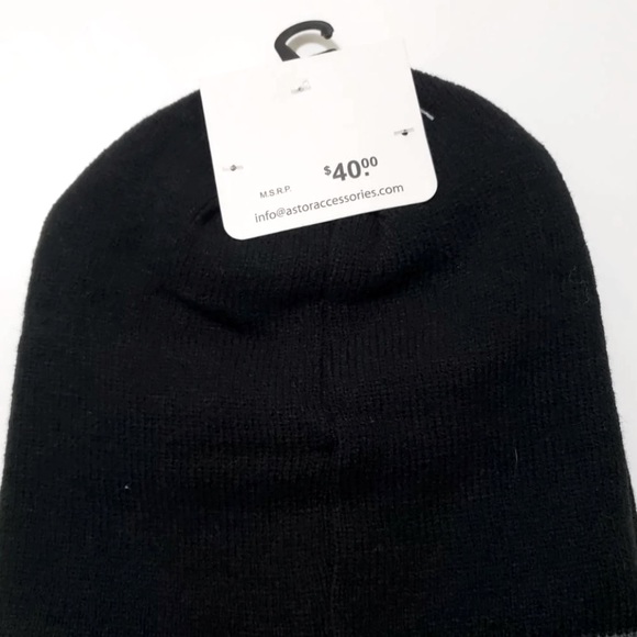 NWT Adorable Canadian active pairs hats - Picture 3 of 4
